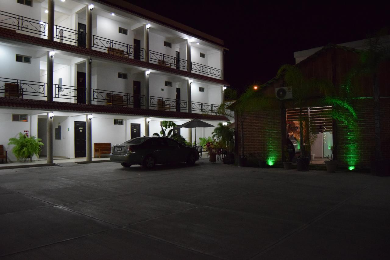 Hotel Real Primaveras Escárcega Zewnętrze zdjęcie