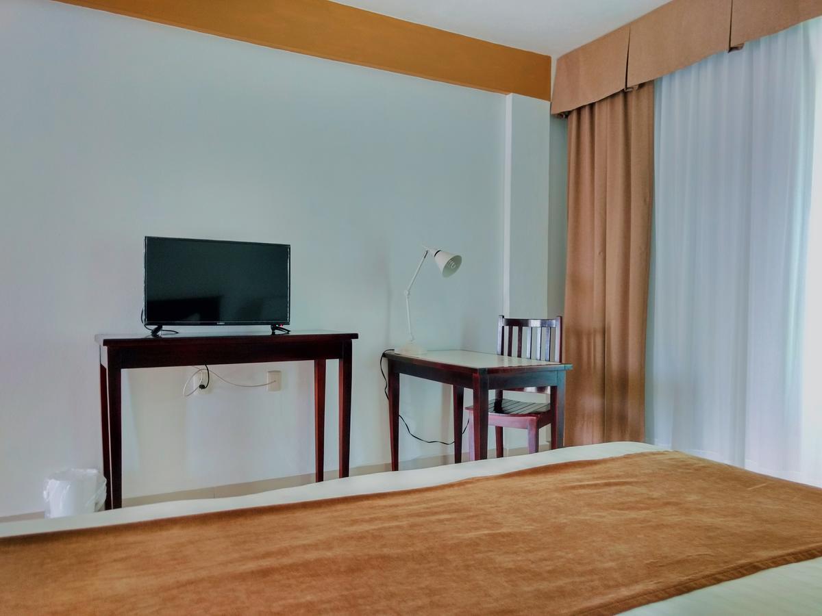 Hotel Real Primaveras Escárcega Zewnętrze zdjęcie
